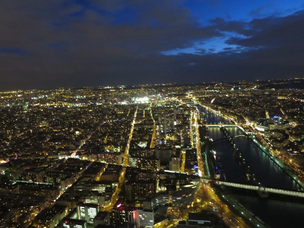 Paris skyline